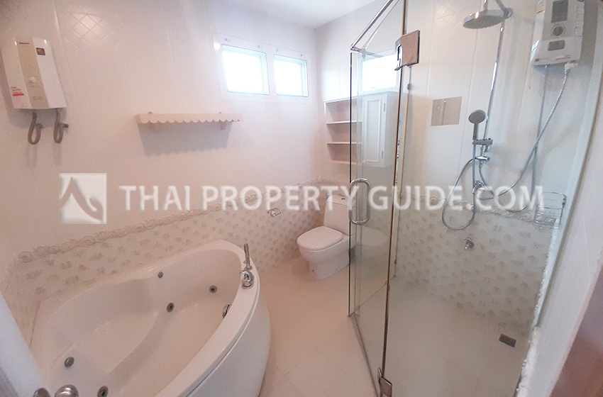 House with Shared Pool in Sukhumvit 